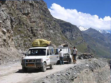 Jeep Safari Kashmir to Ladakh